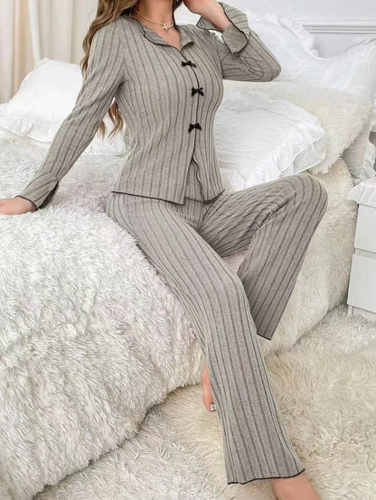 Women's two-piece sleepwear set for autumn and winter